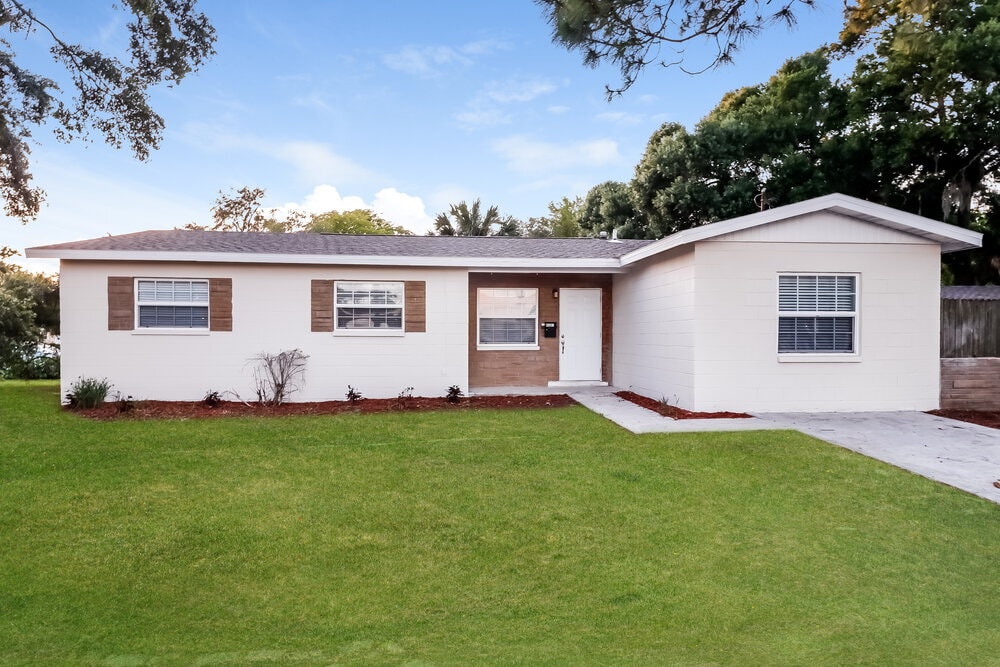 Foto principal - 4501 Indianapolis St NE