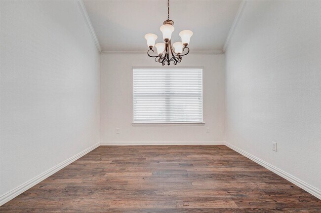 Foto del edificio - 1511 Evermore Manor Ln