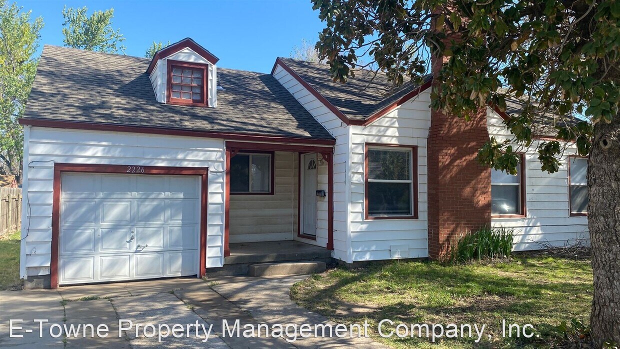 Primary Photo - 2 br, 1 bath House - 2226 W Randolph