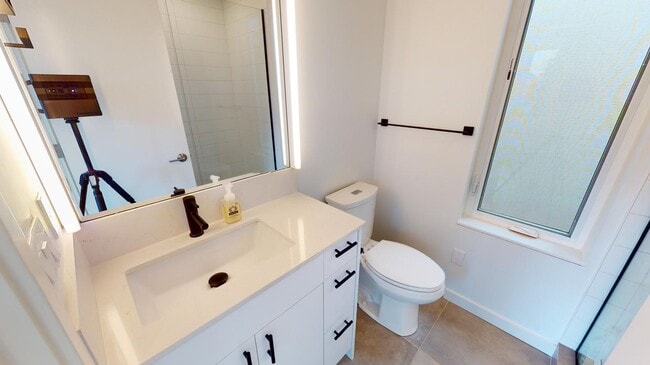 Foto del edificio - Chic Wallingford townhouse near Gas Works Park