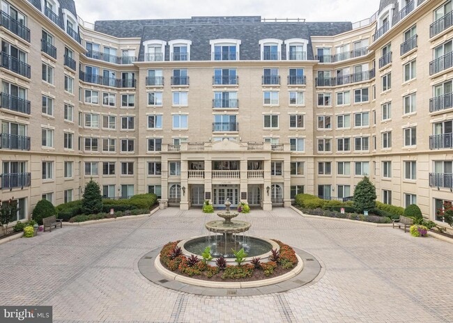 Building Photo - 5 Park Pl