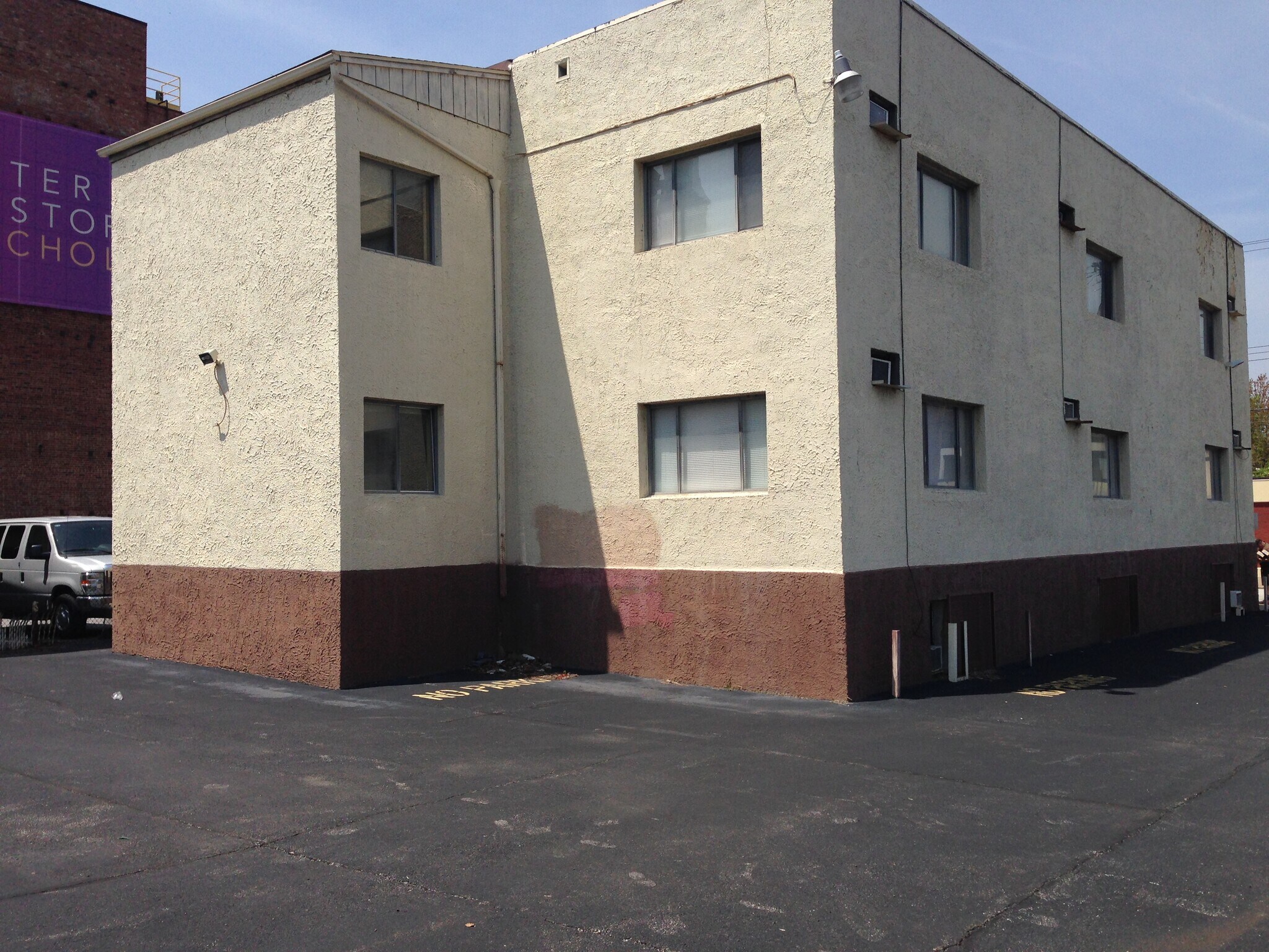 College Street Apartments – photo 2