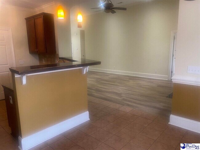 Foto del edificio - 424 Sterling Dr
