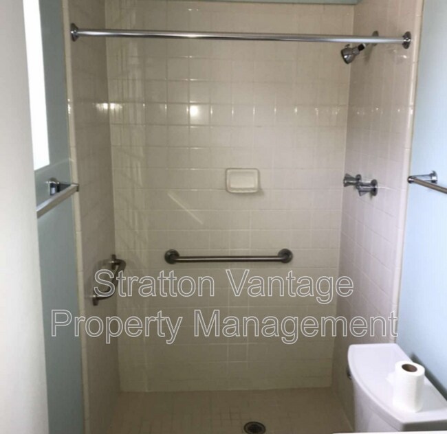 Foto del edificio - 1864 W 3rd St