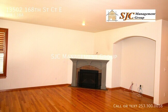 Building Photo - Six bedroom 3 bathroom home for rent in Su...