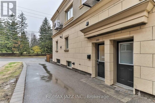 Building Photo - 1303 Bayview Ave