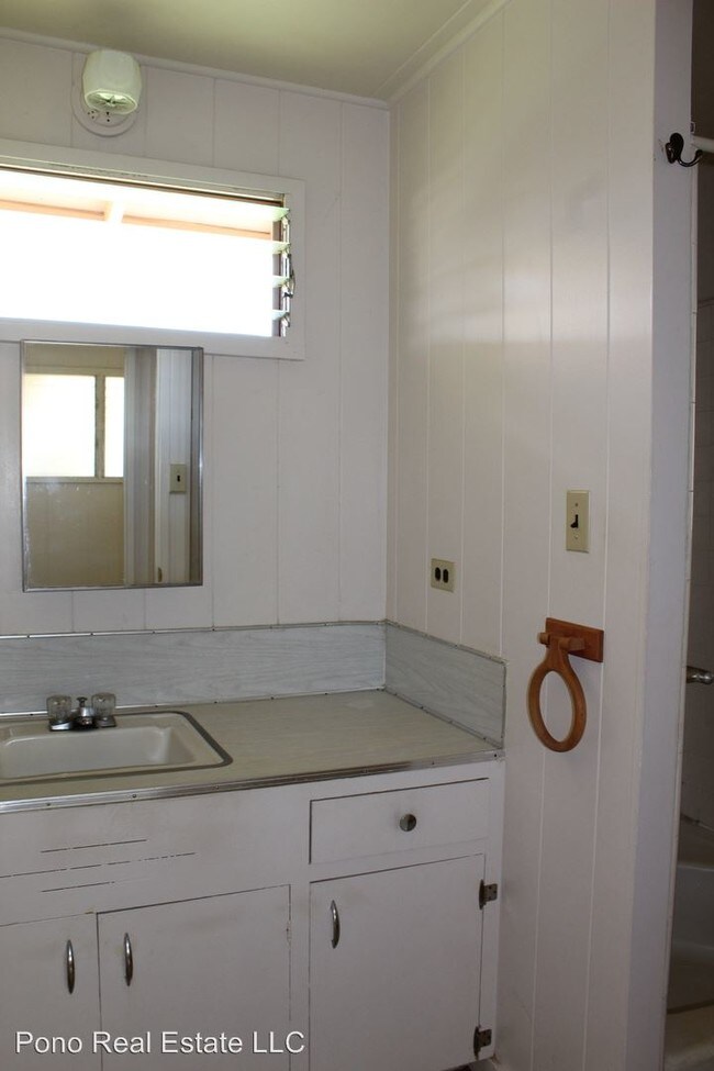 Foto del edificio - 1 br, 1 bath House - 2547 A Main Street