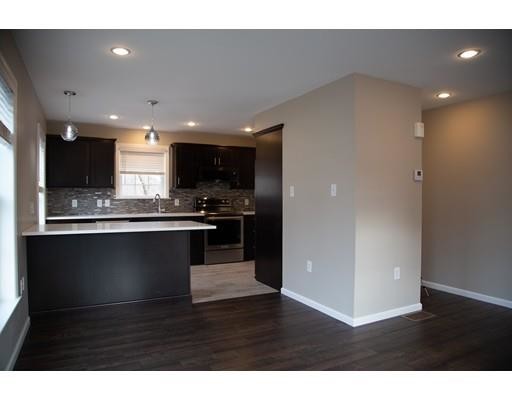 Building Photo - 98 Poplar St