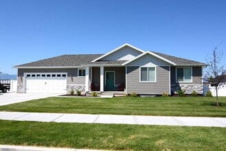 Building Photo - 717 S 340 E