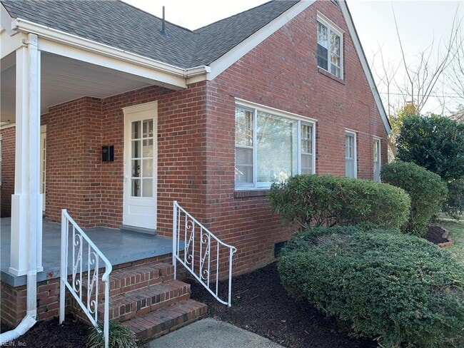 Building Photo - 117 Blake Rd