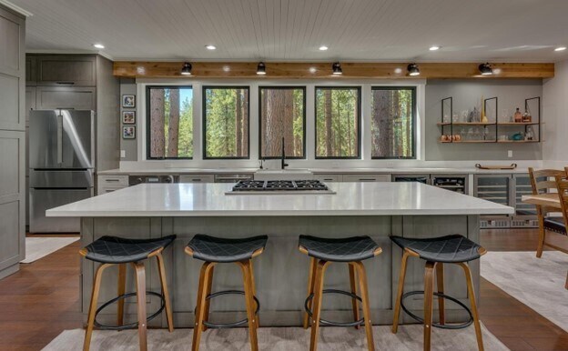 Newly remodeled! - 811 Snead Ct