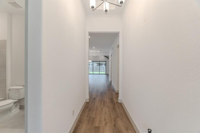 Foto del edificio - 9322 Galloway Wds Trl