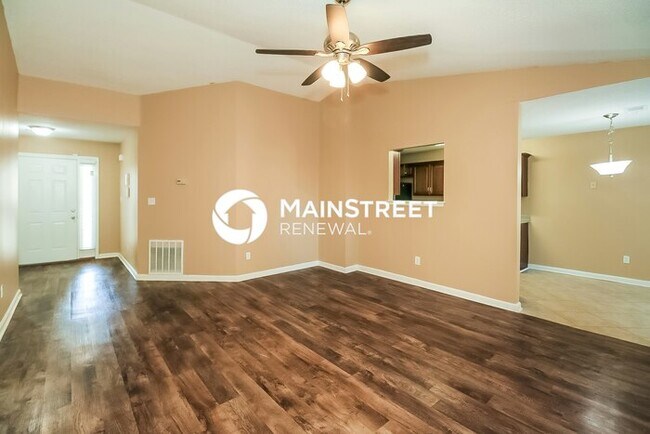 Foto del edificio - 3 Bedroom Pet-Friendly Home in McDonough, GA with Main Street Renewal