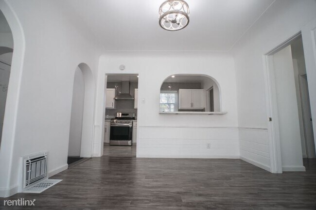 Building Photo - 2 br, 1 bath House - 1600 La Golondrina Ave