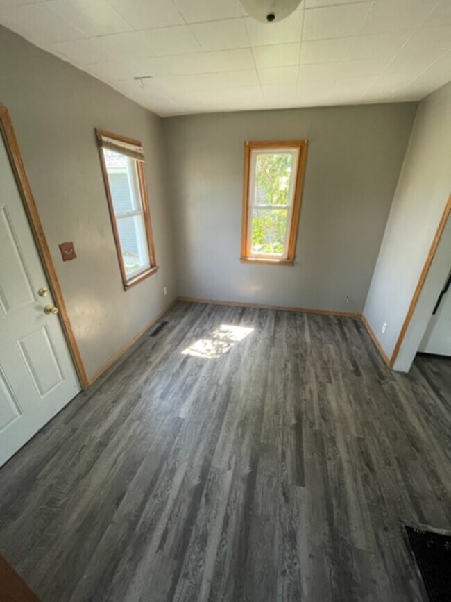 Foto del edificio - 1251 22nd Ave SW