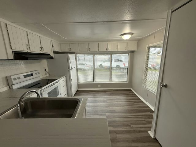 Foto del edificio - 2850 New Tampa Hwy