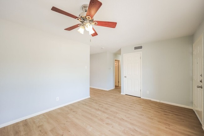 Foto del edificio - Heart of East Terrell Hills