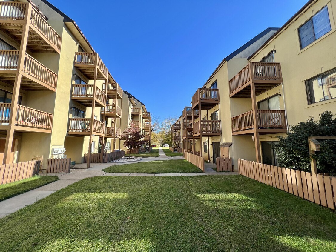 Foto principal - 1002 Linden Ave