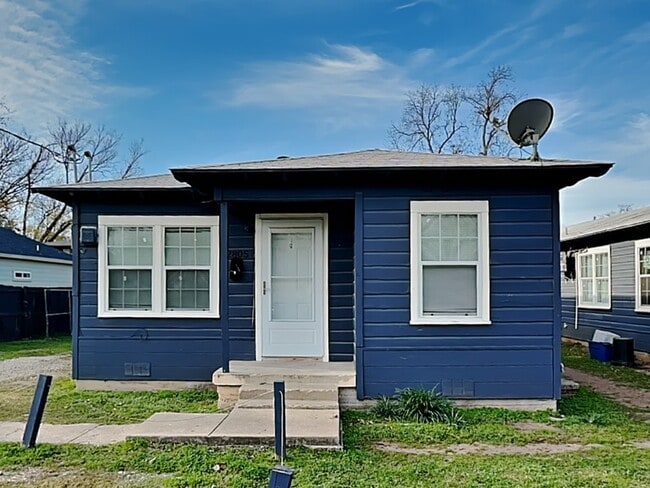 Photo - 2805 Carter St House