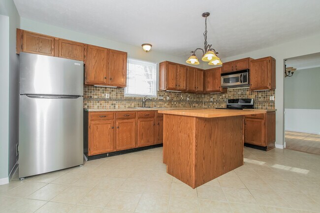 Foto del edificio - 300 Mulberry Meadows Ct