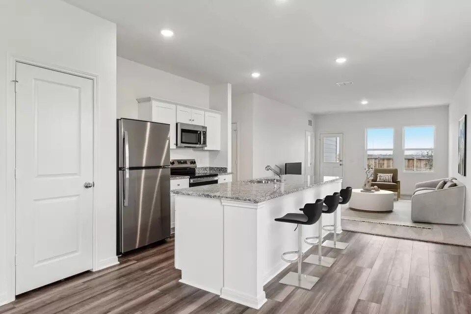 Foto del edificio - 4311 Center Oak Woods St