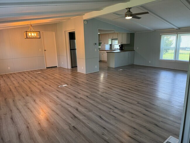 Foto del edificio - 5545 Monticello Dr