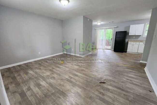 Foto del edificio - 324 Macedonia Rd SE