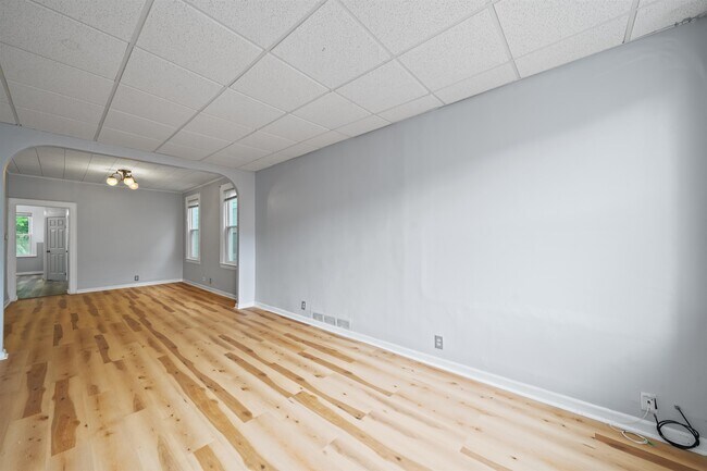 Building Photo - 46 Clarke Ave