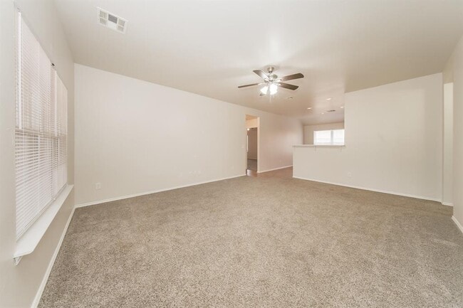 Foto del edificio - 4601 Wagner Lake Dr