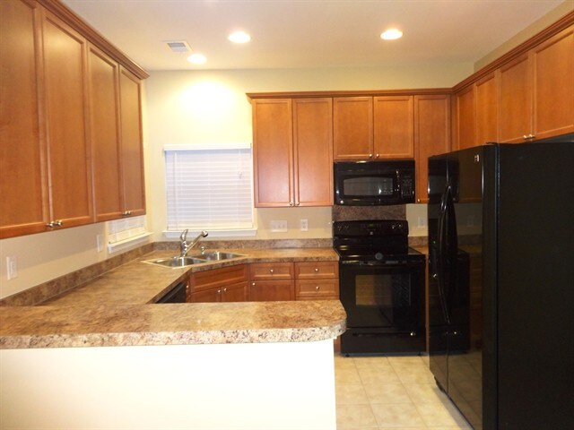 Building Photo - 4007 Braemer Court