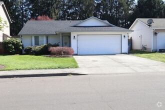 Building Photo - 4615 NE 126th Ave