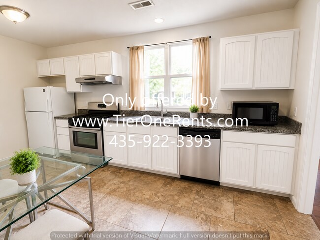 Foto del edificio - 743 Hawthorne Ave S