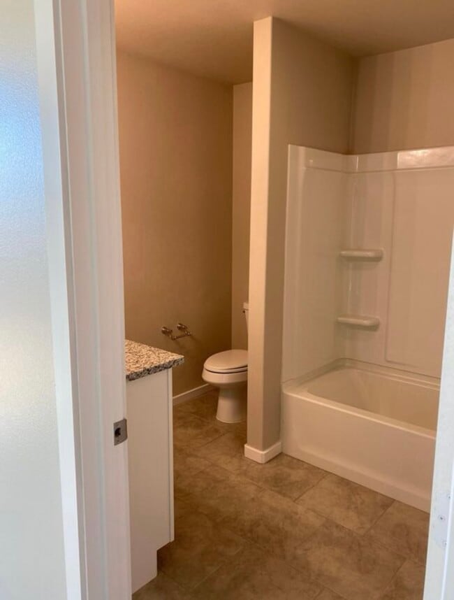 Building Photo - 3105 Urbana Pl