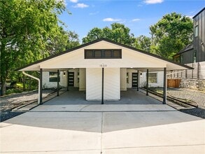 Building Photo - 1509 Oak Heights Dr