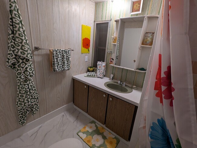 Foto del edificio - 1334 Boucher St