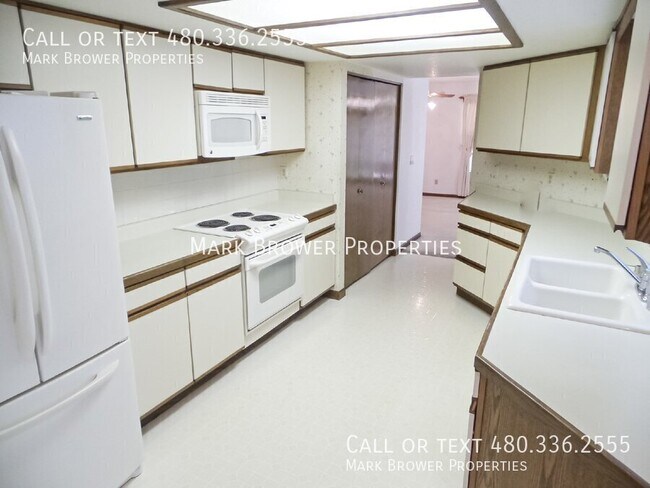 Foto del edificio - 2175 E Loma Vista Dr