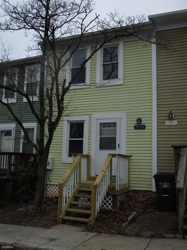 Building Photo - 3 br, 2 bath Townhome - 2909 Lisage Way