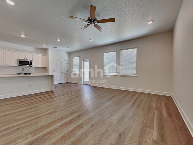 Foto del edificio - 37679 Dusty Saddle Ln