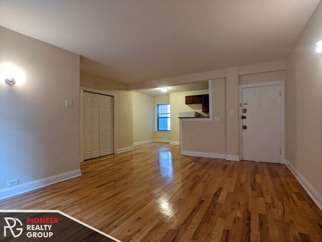 Foto del edificio - 1350 N Dearborn