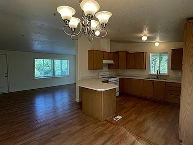 Building Photo - 291 Las Tablas Rd