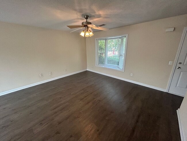 Building Photo - PRE-LEASING FOR AUGUST 2026!