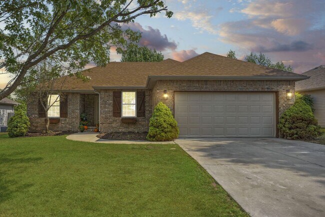 Foto del edificio - Newly Remodeled! | 4 Bedroom | 2 Bathroom ...