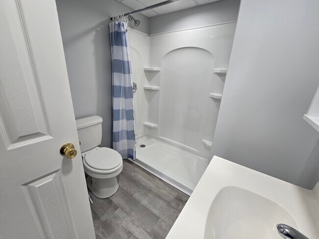 Foto del edificio - 7914 Hall Ridge Rd