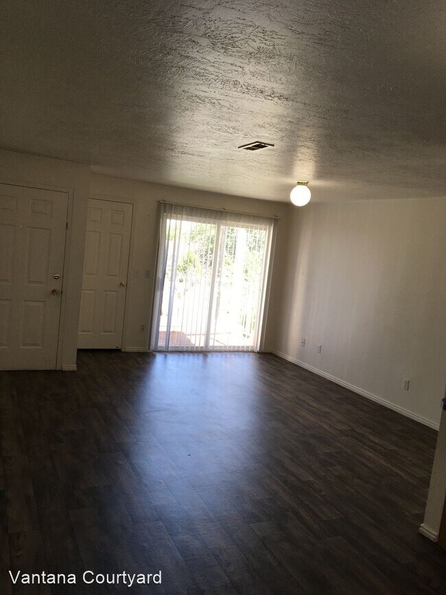 Building Photo - 232 Vantana Ct