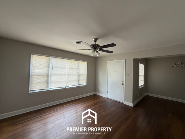 Building Photo - 4469 Leatherwood Ave