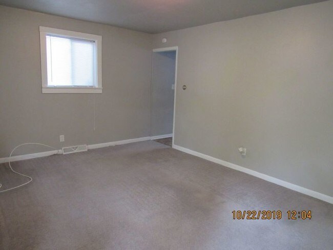 Foto del edificio - 2921 N Gladstone Ave