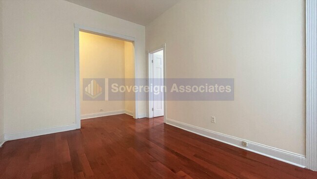 Foto del edificio - 270 Fort Washington Ave