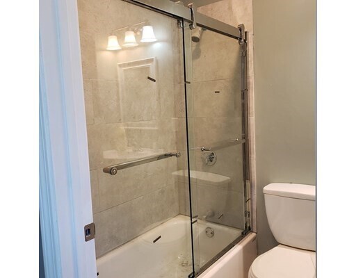 Foto del edificio - 33 Highland St