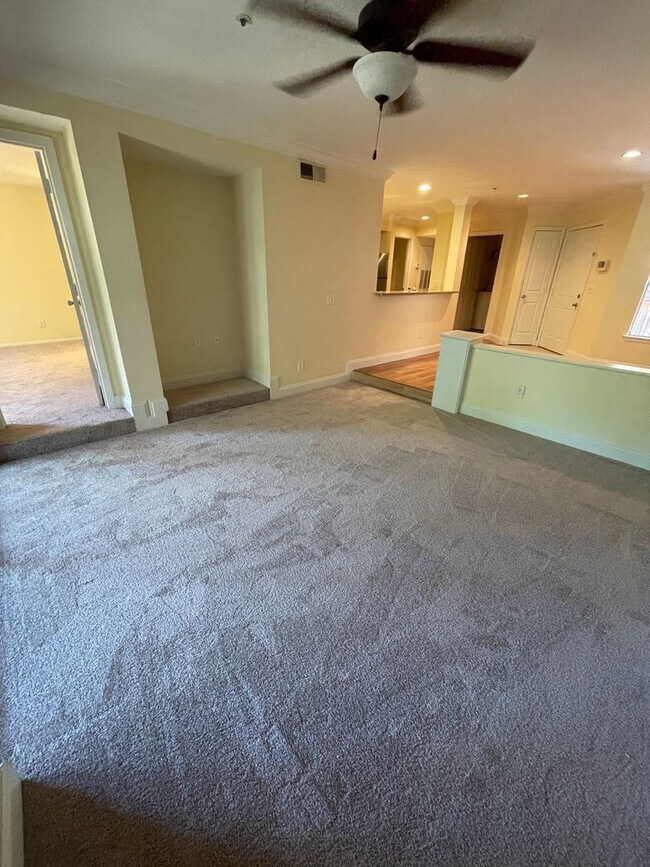 Foto del edificio - 482 N Pin Oak Pl