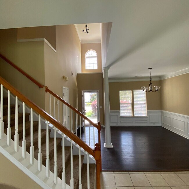 Foto del edificio - Plum Creek 4Br 2.5Ba